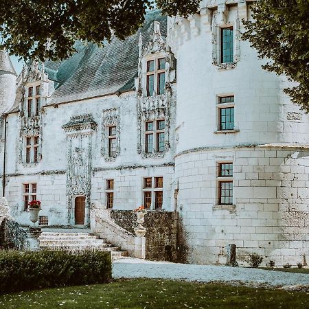 Chateau De Crazannes 외부 사진
