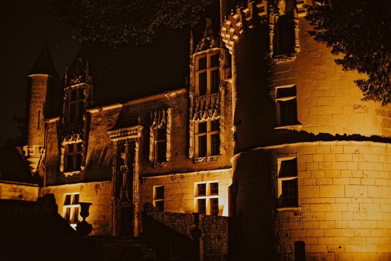 Chateau De Crazannes 외부 사진